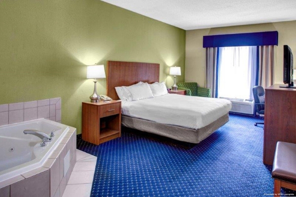 Holiday Inn Express & Suites RICHMOND NORTH ASHLAND (Ashland)